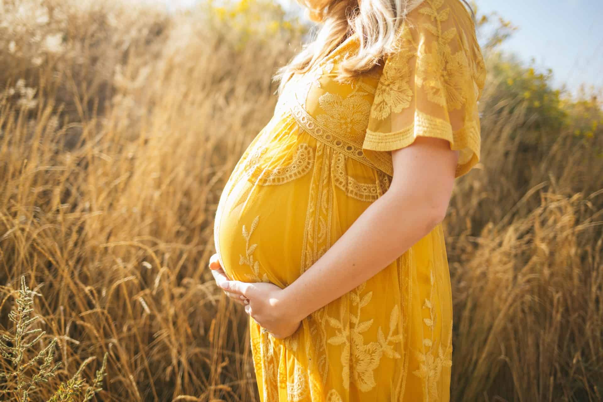 Jak zapobiegać nadmiernemu poceniu się w ciąży? 3 skuteczne sposoby